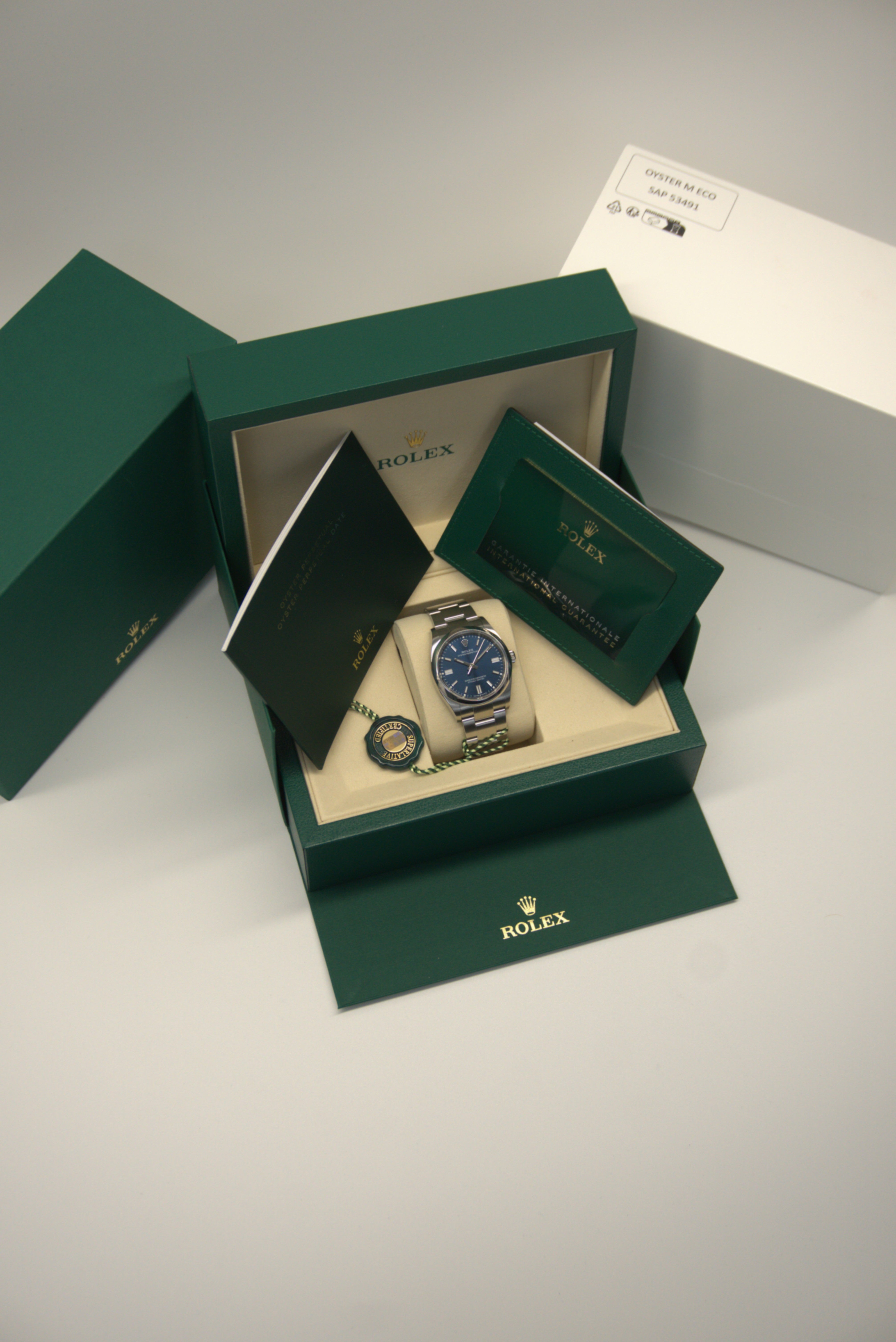 Rolex Oyster Perpetual 36 | 126000 | 2025