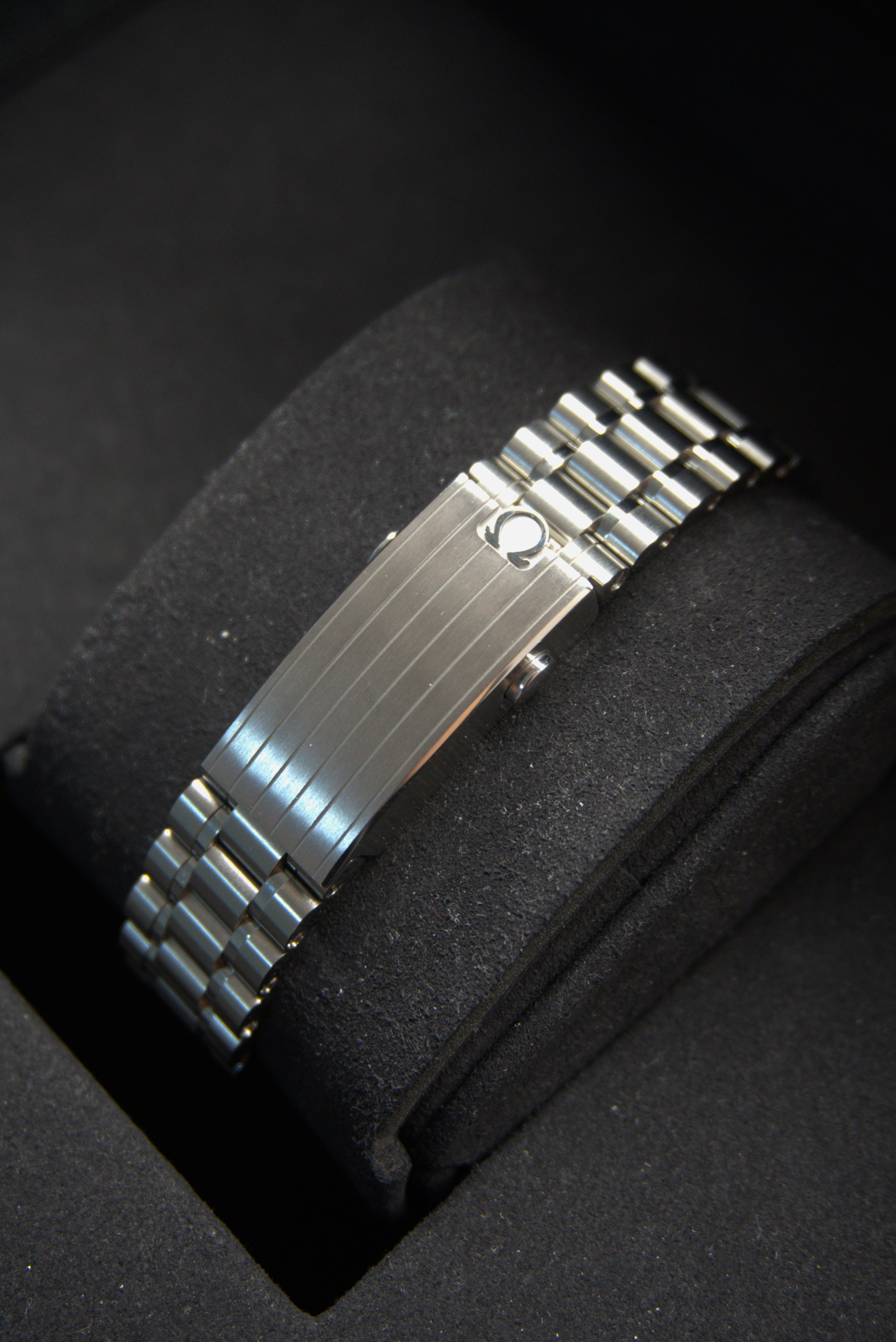 Omega Speedmaster Moonwatch Prof Saphir | 310.30.42.50.01.002