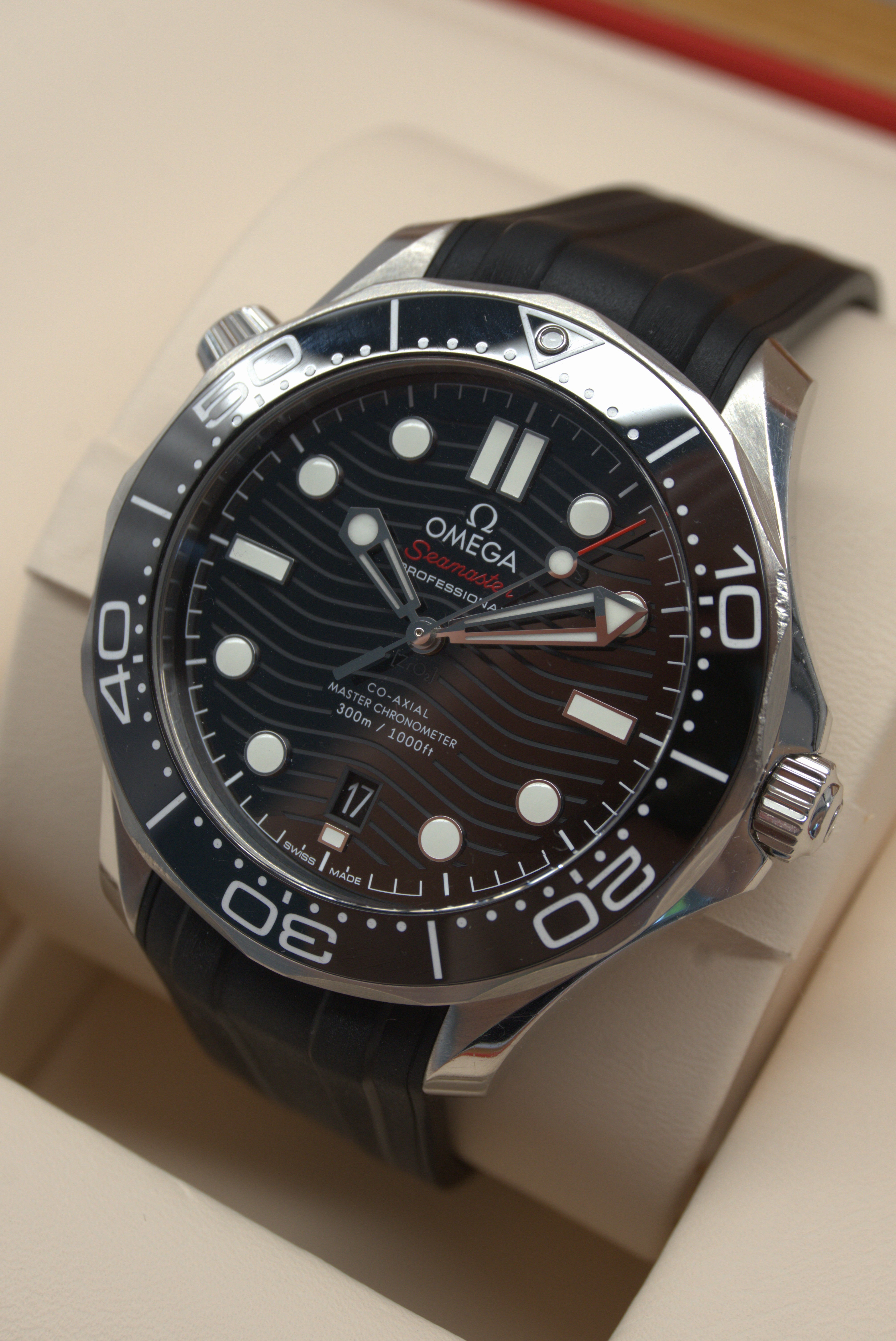 Omega Seamaster Diver 300M | 210.32.42.20.01.001 | LC100