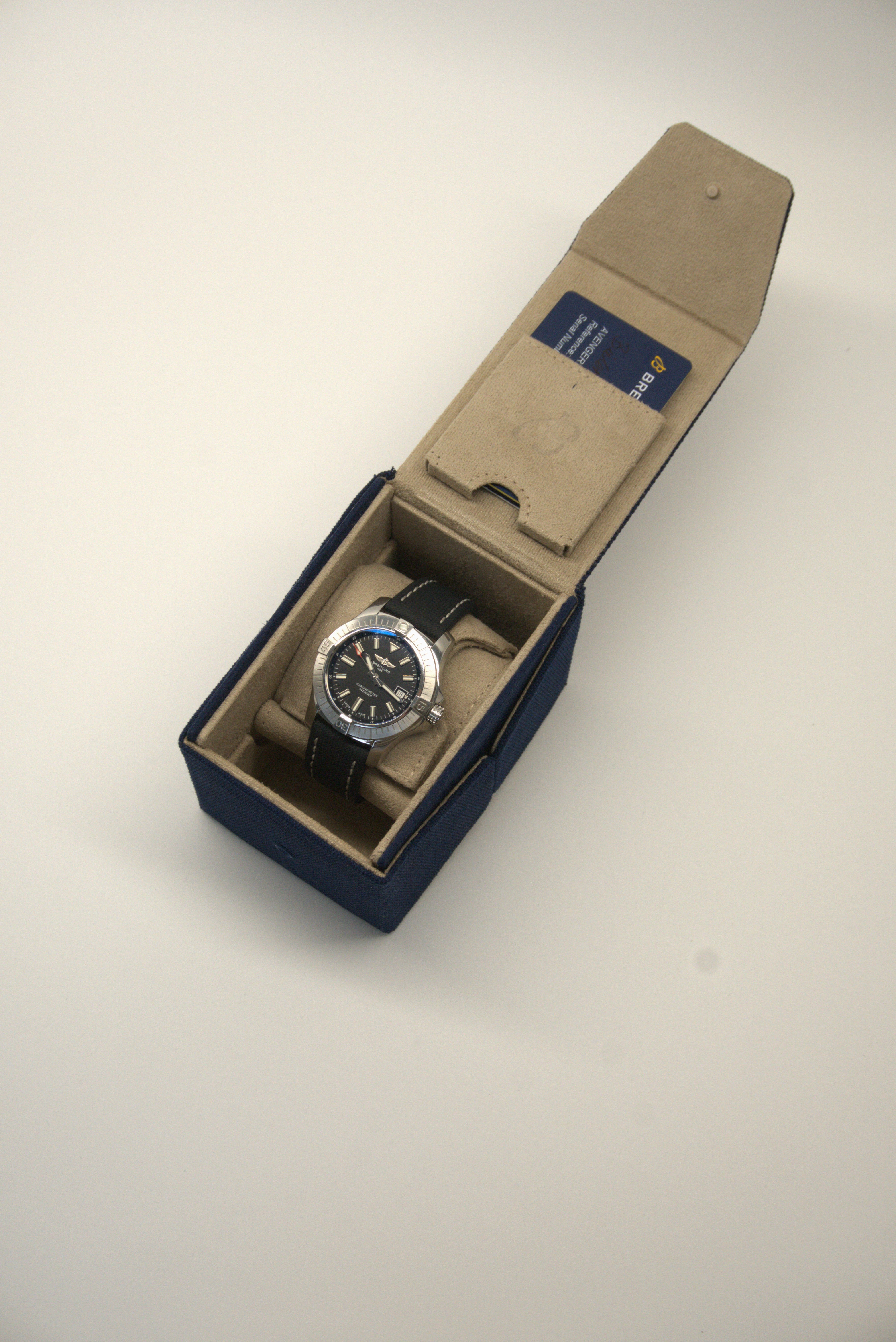 Breitling Avenger 43 | A17318 | 2022