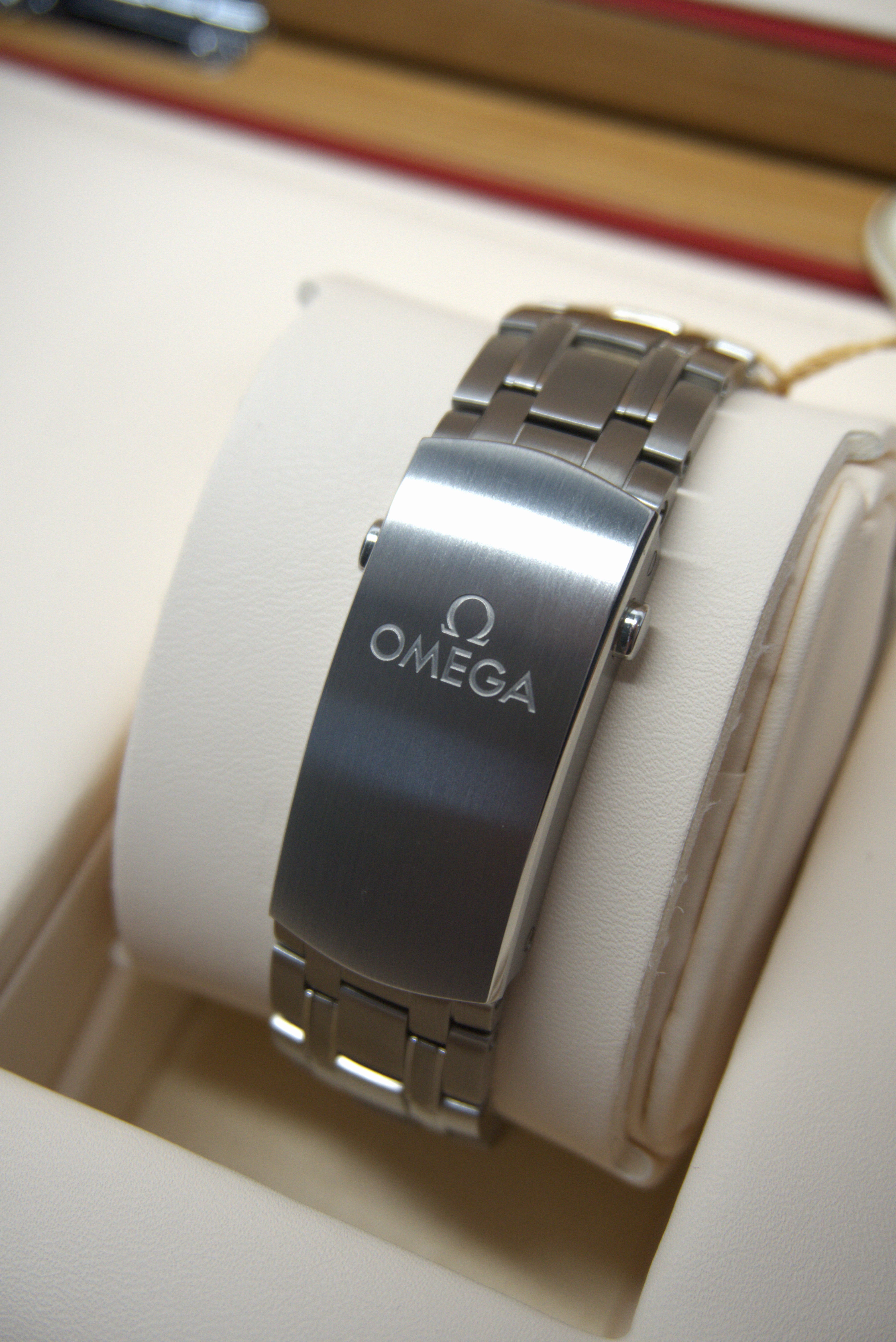 Omega Seamaster Diver 'Summer Blue' | 210.30.42.20.03.003 | 2024