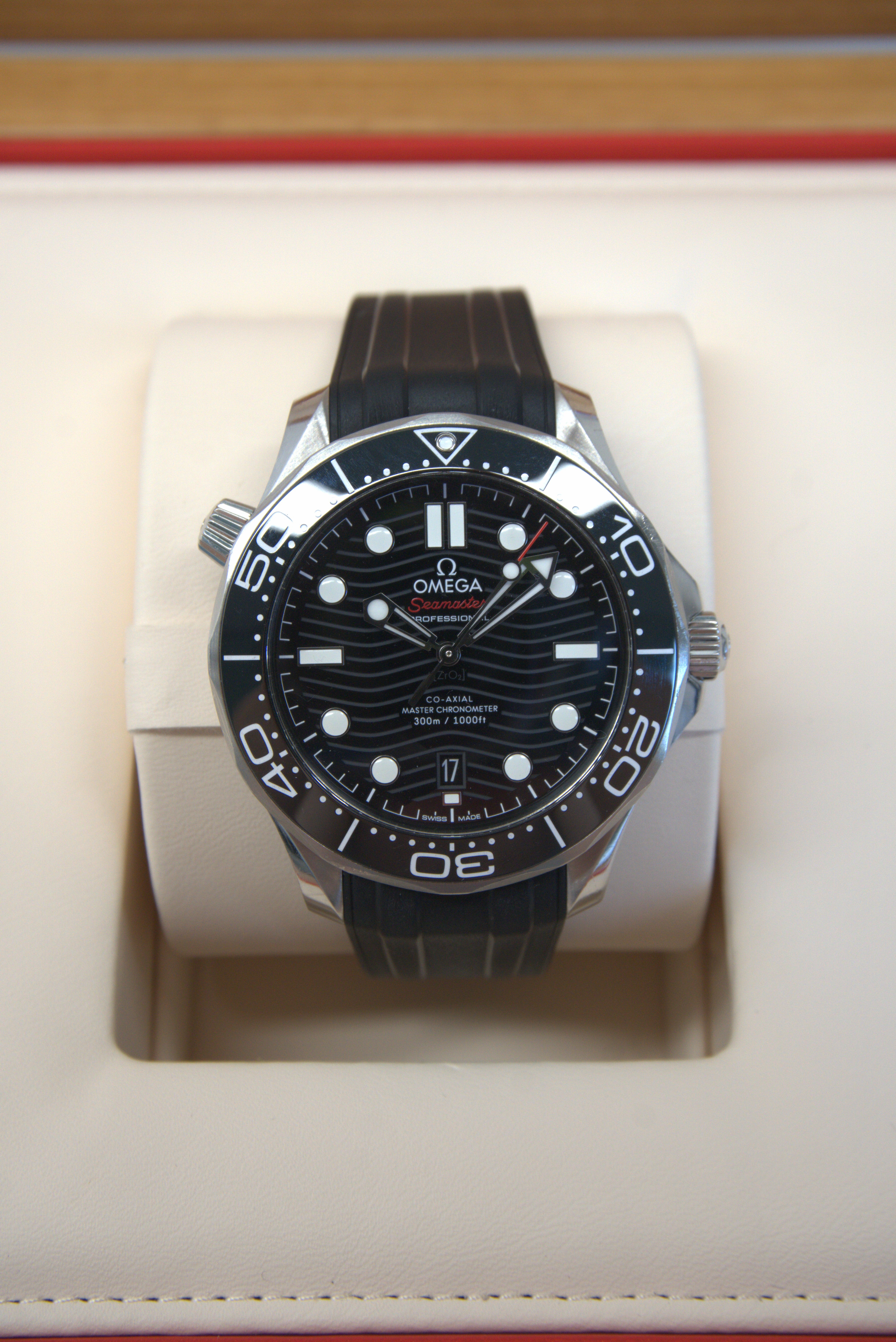 Omega Seamaster Diver 300M | 210.32.42.20.01.001 | LC100