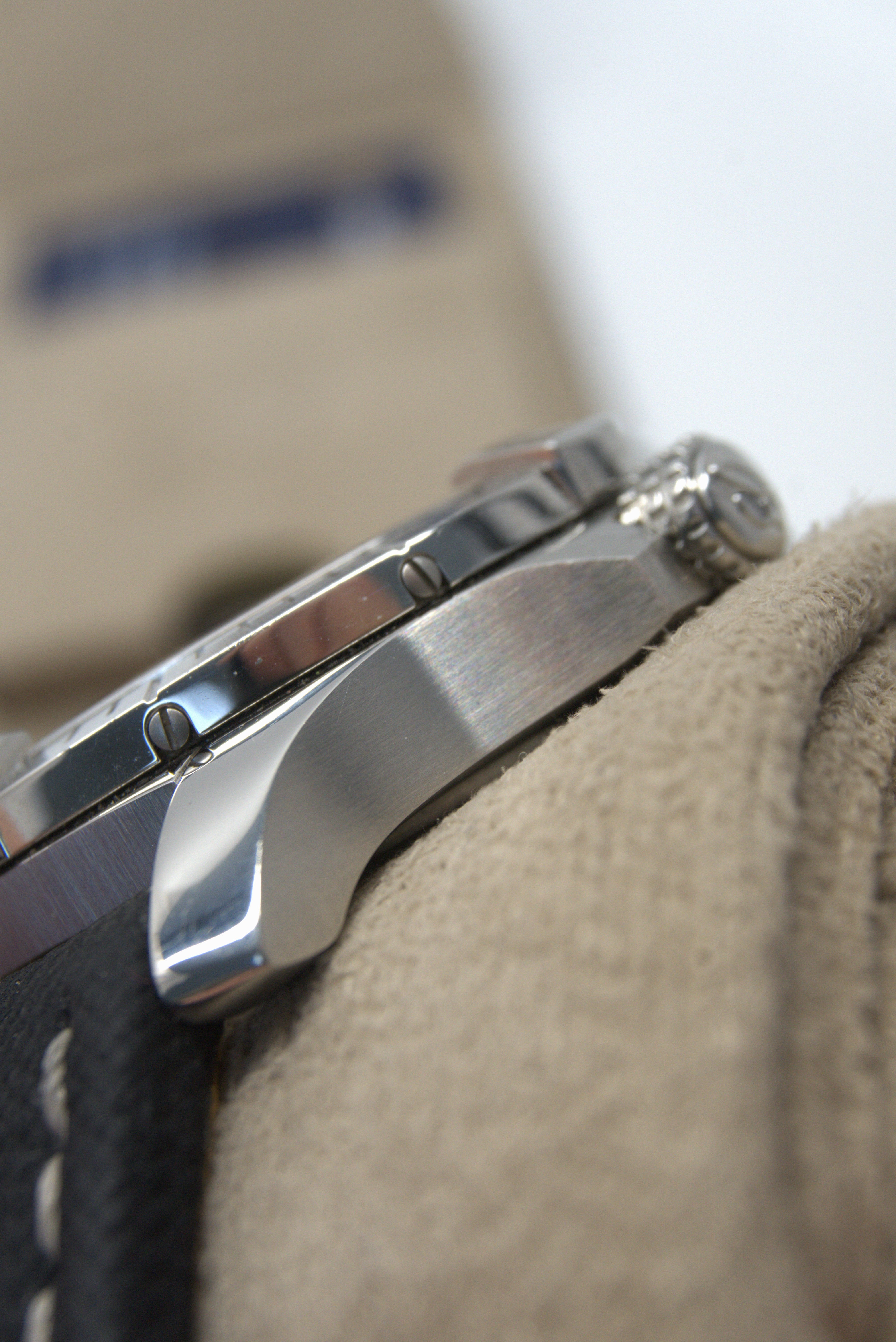 Breitling Avenger 43 | A17318 | 2022