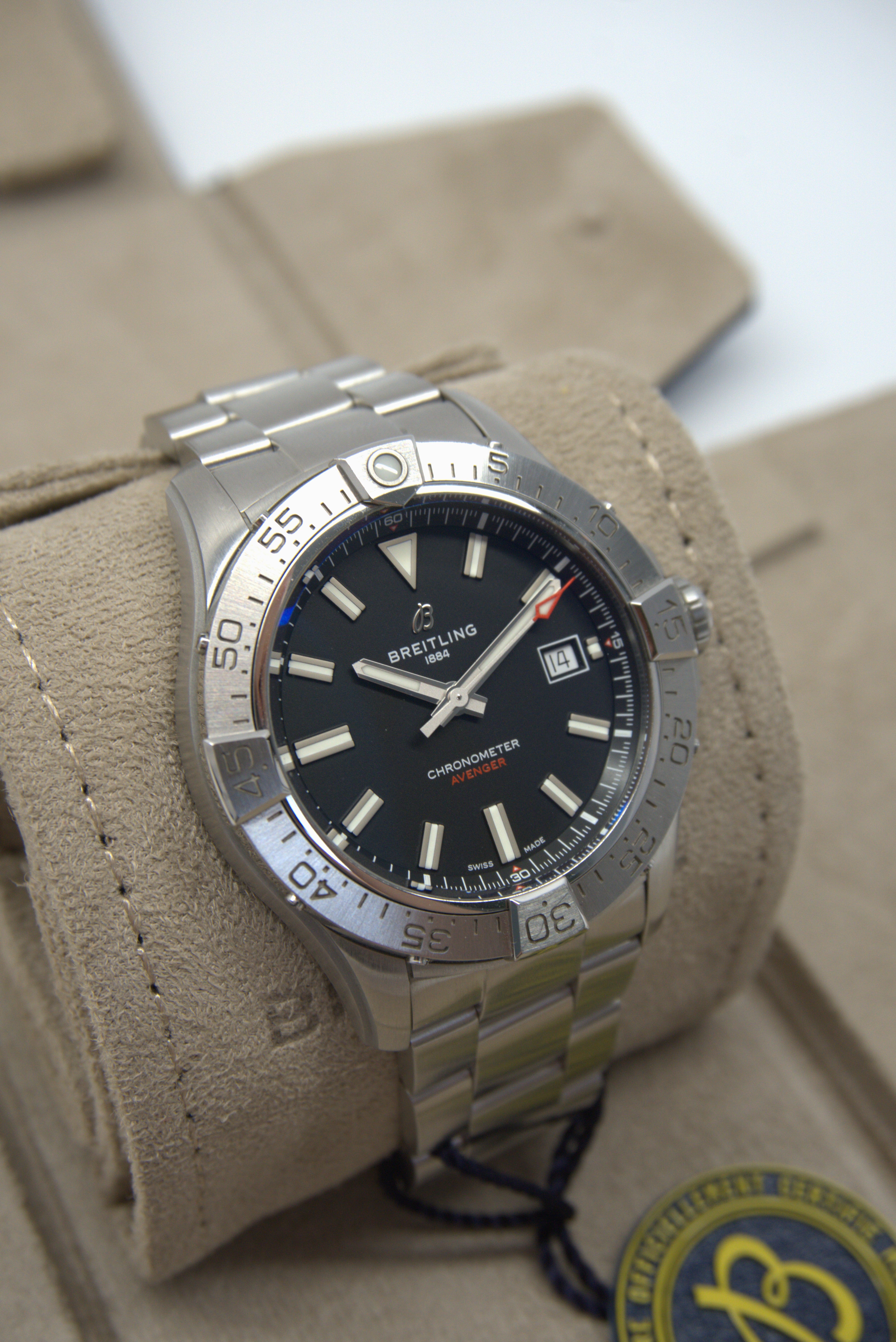 Breitling Avenger 42 | A17328 | 2025