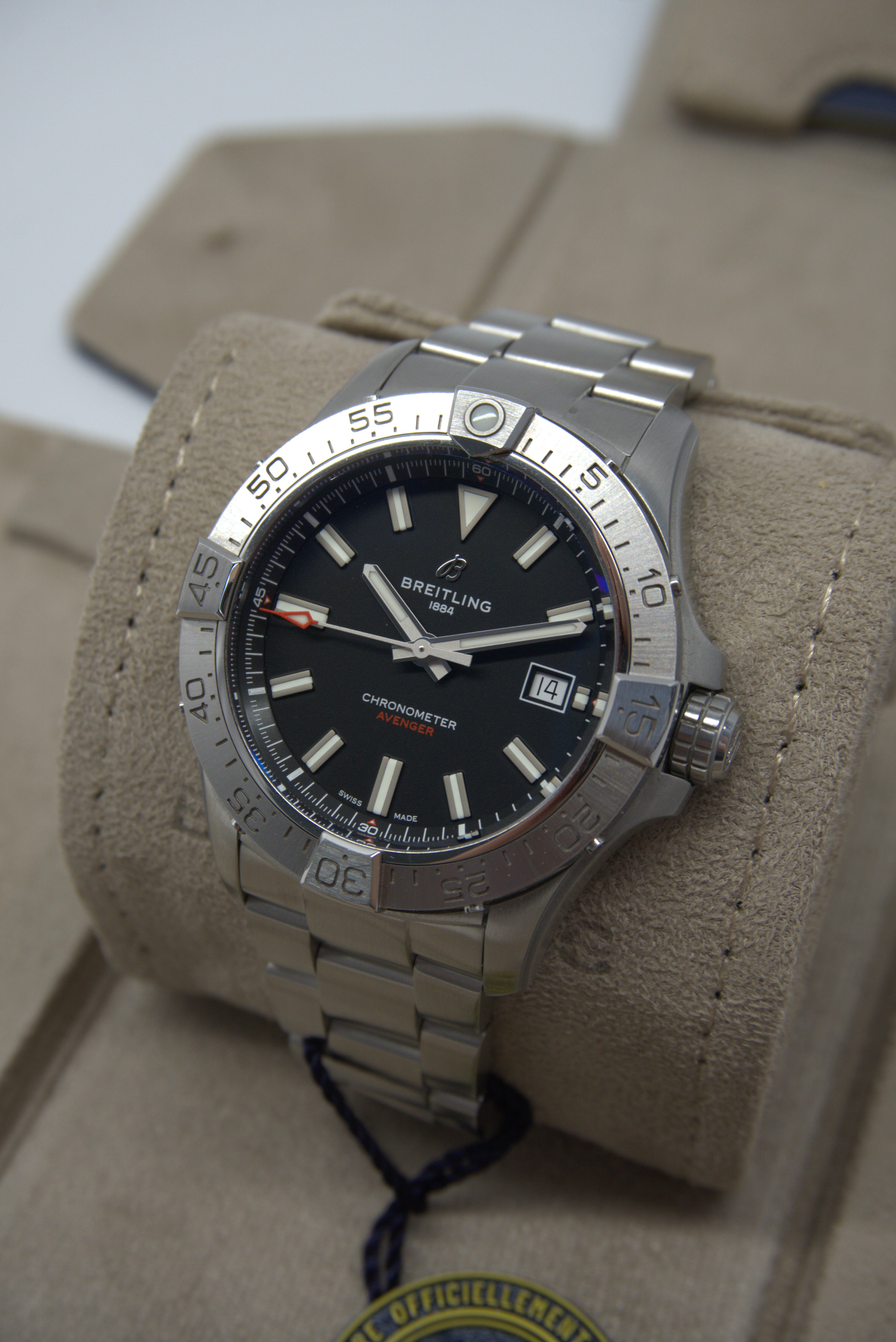 Breitling Avenger 42 | A17328 | 2025
