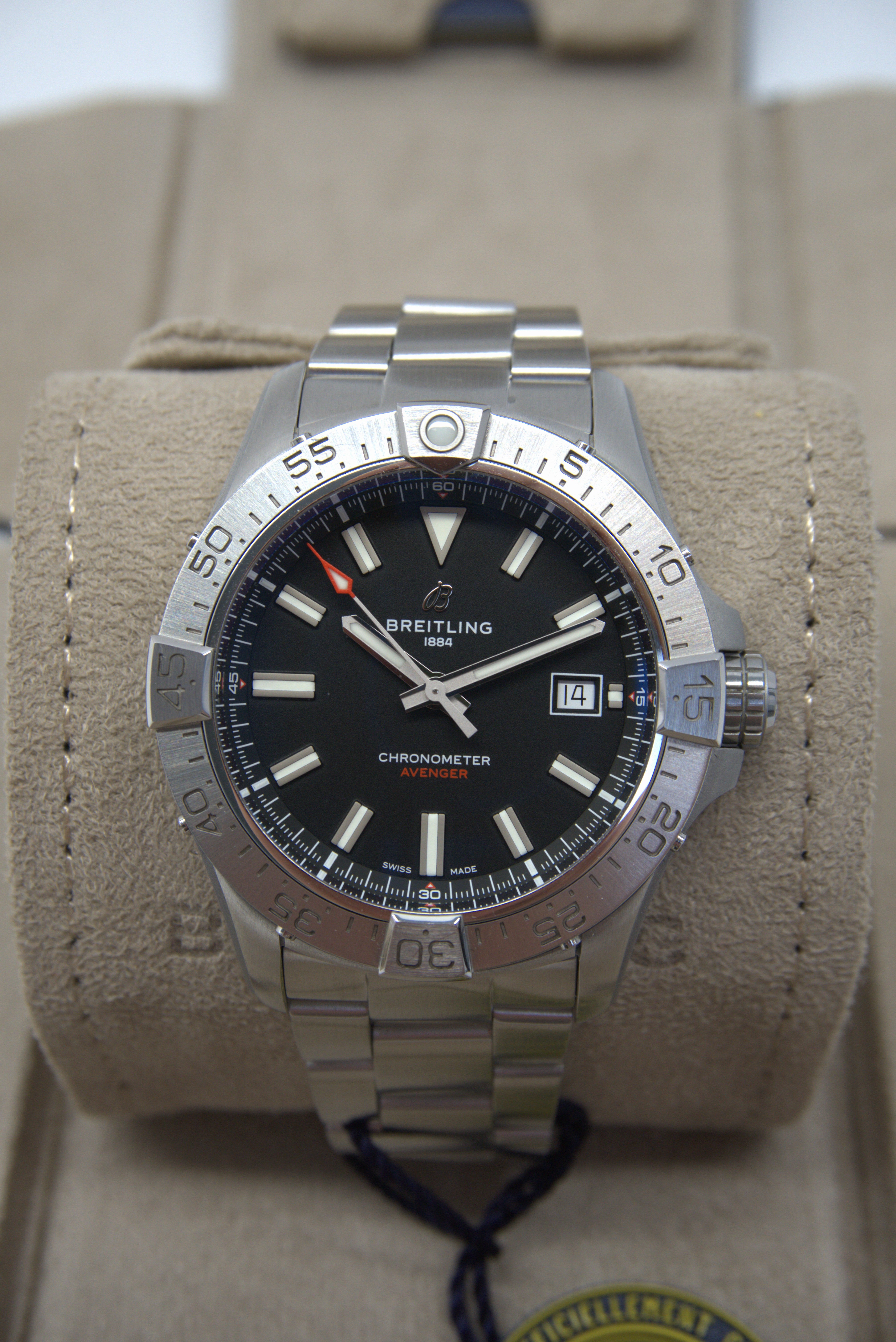 Breitling Avenger 42 | A17328 | 2025