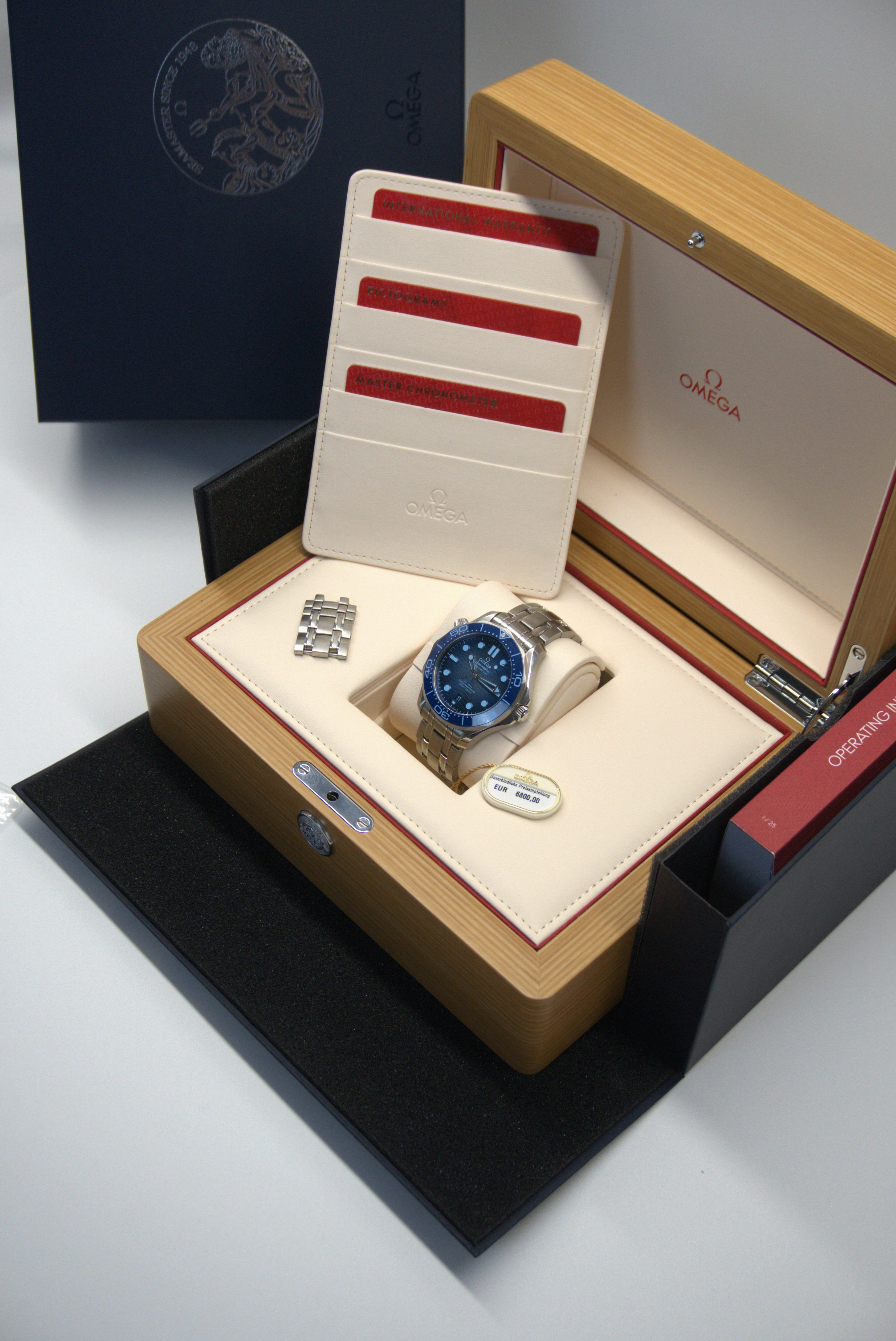 Omega Seamaster Diver 'Summer Blue' | 210.30.42.20.03.003 | 2024
