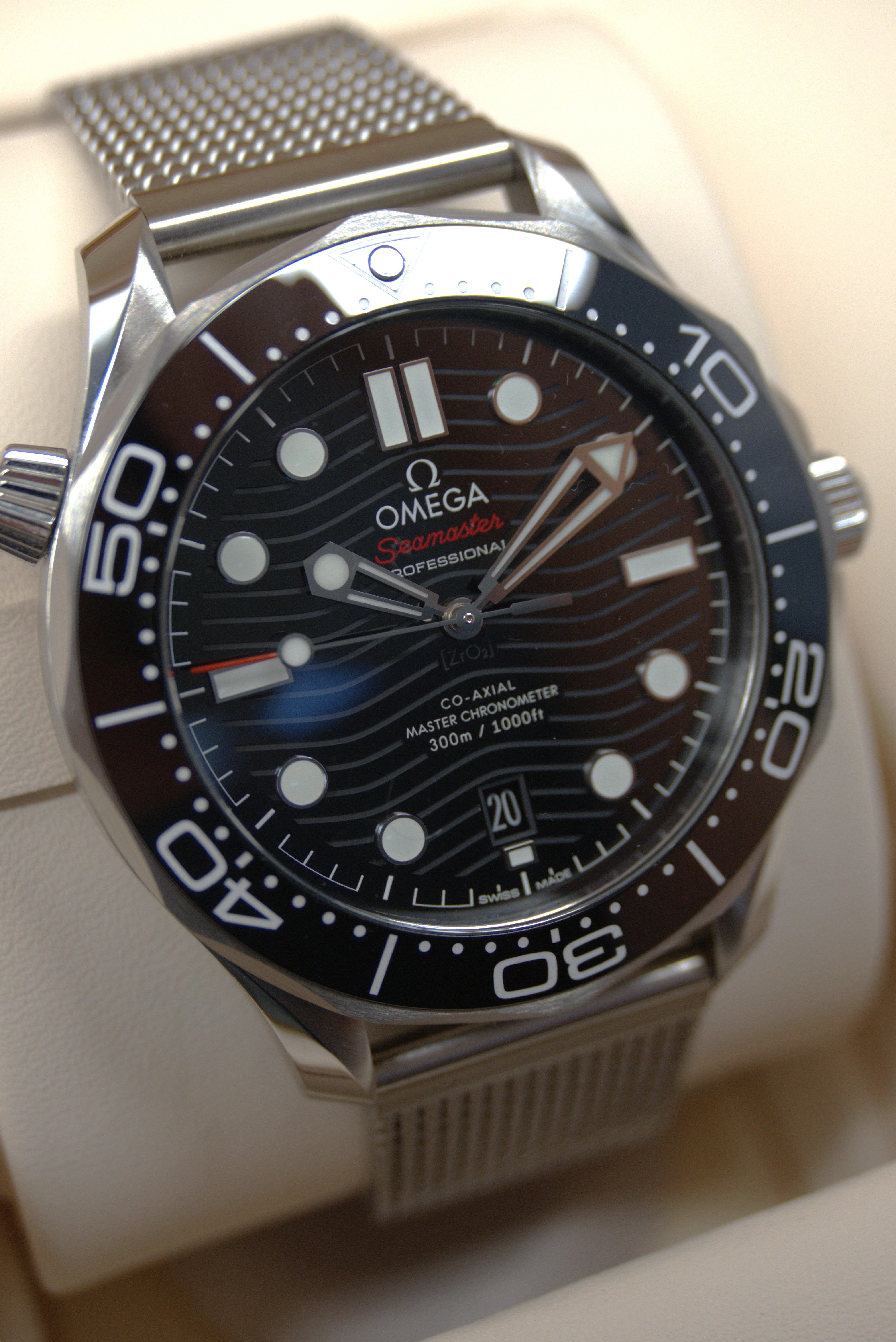 Omega Seamaster Diver 300M 'Milanaise'| 210.32.42.20.01.001 |2024