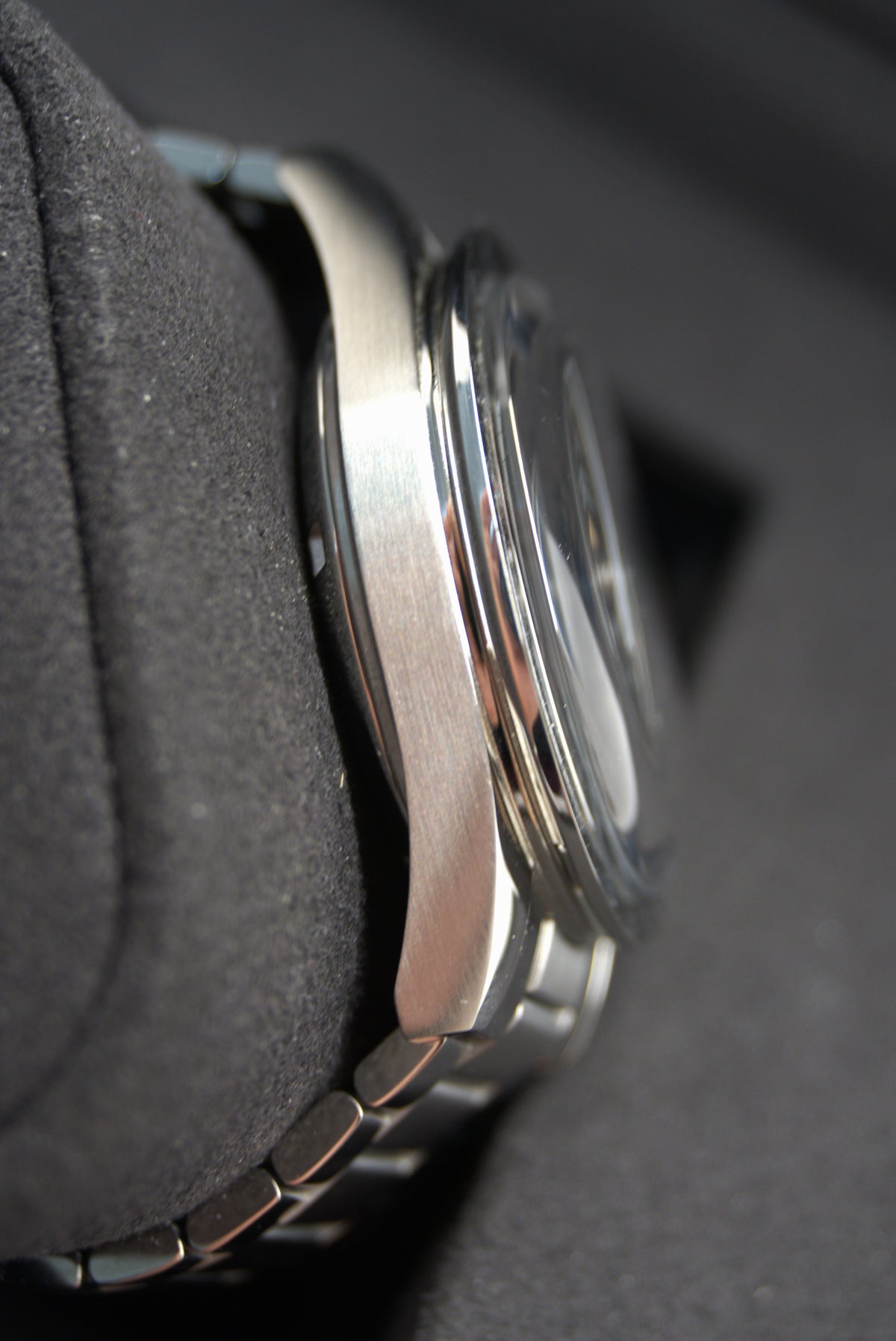 Omega Speedmaster FOIS | 310.30.40.50.06.001 | 2024