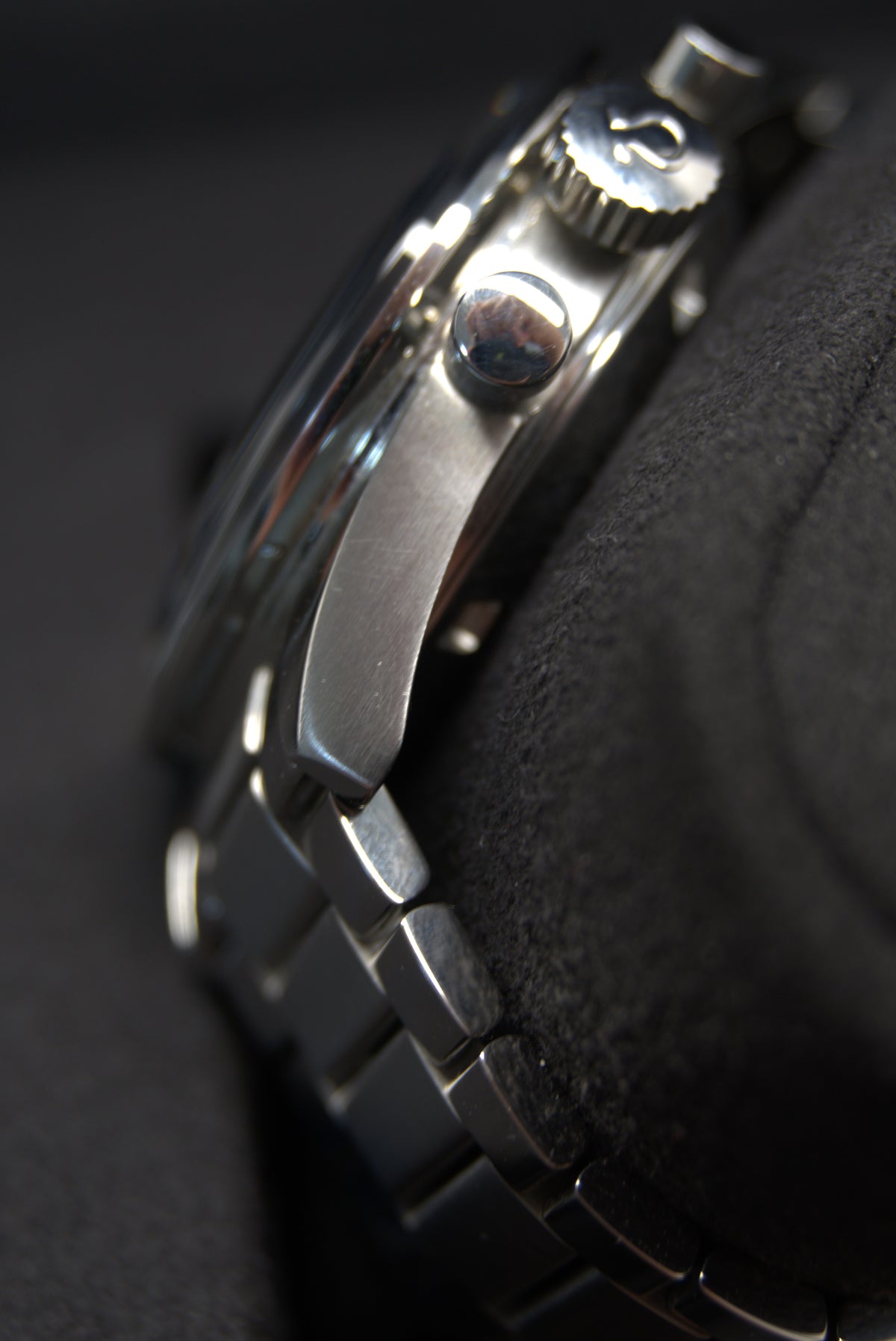 Omega Speedmaster FOIS | 310.30.40.50.06.001 | 2024